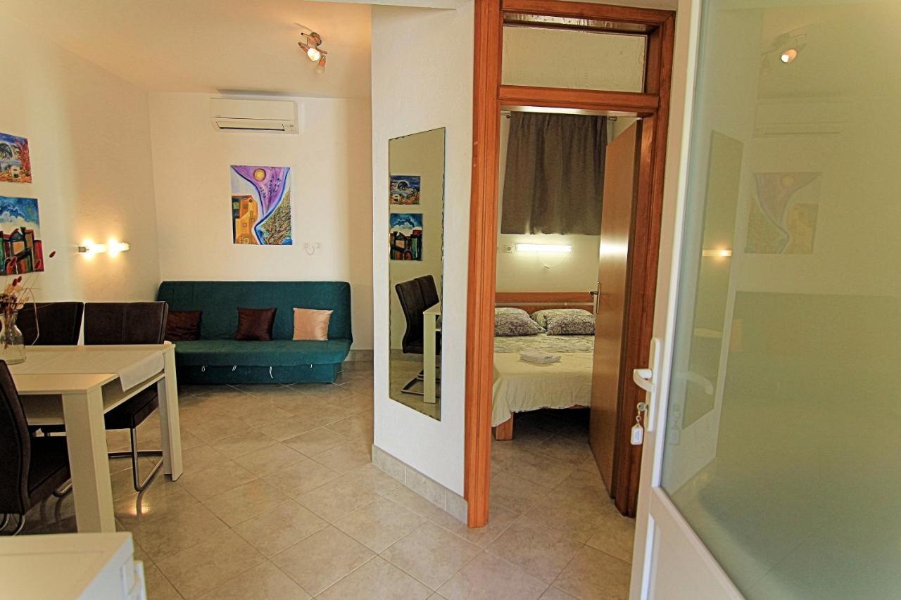 Apartmani Villa Kalinic Njivice Exterior photo